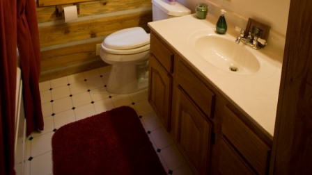 выбирайте качественный и комфортный интерьер, который не только украсит ванную на даче, но и сделает ее уютной